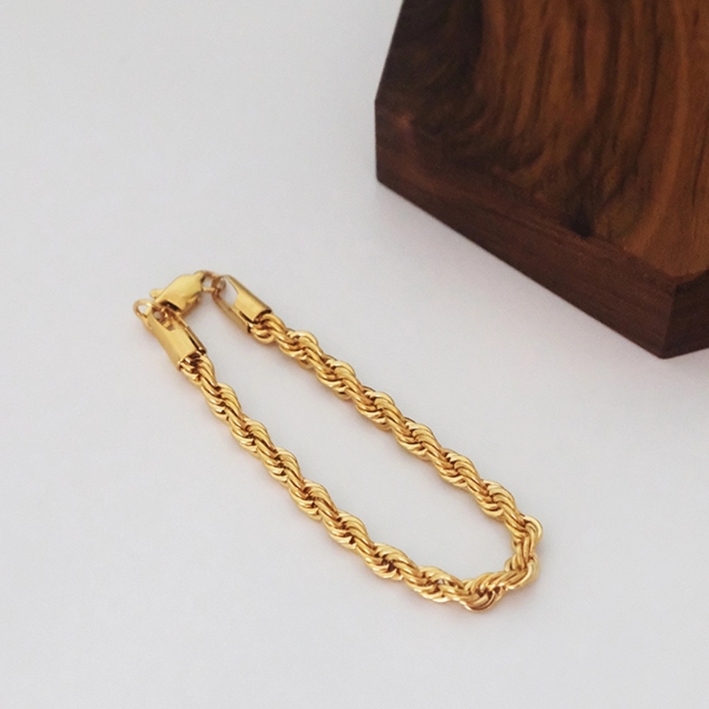 5mm Think Twisted Cable Chain Bracelet - Picture 5 of 6